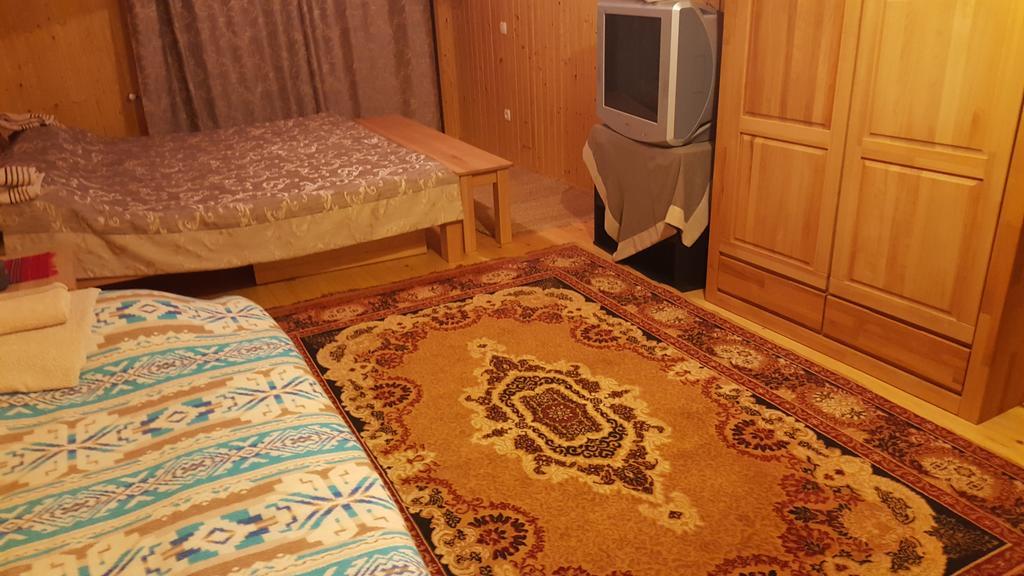 Guest House In Carpathians 미고보 외부 사진