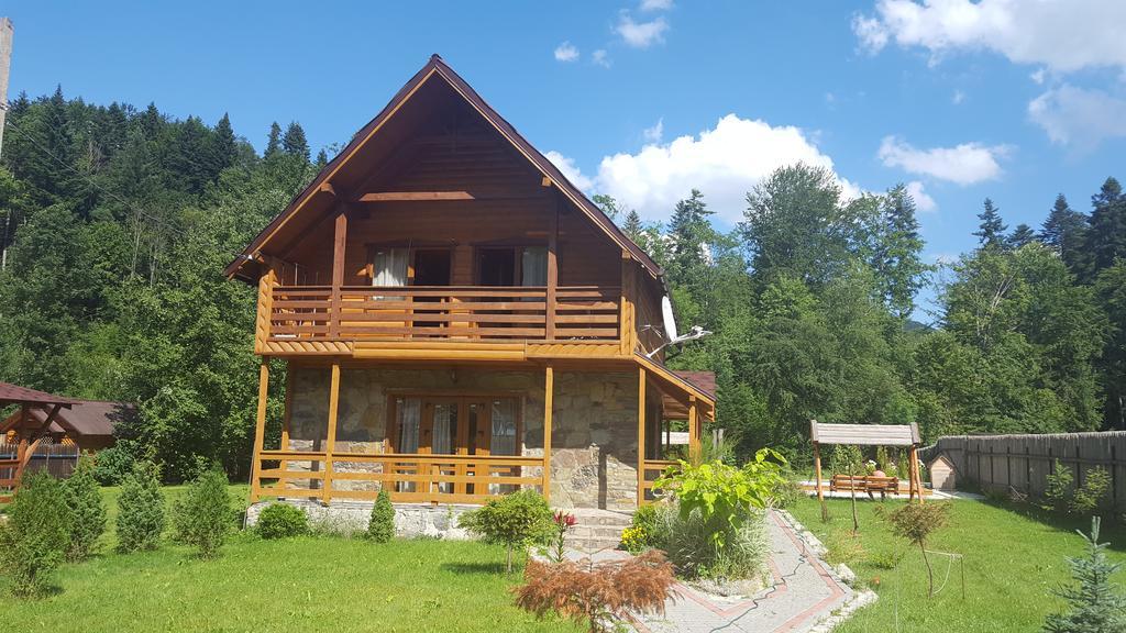 Guest House In Carpathians 미고보 외부 사진